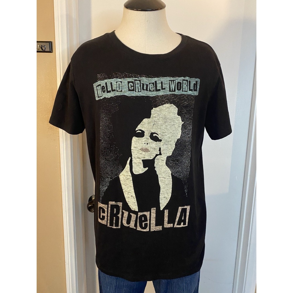 Disney Cruella T- Shirt Women's Size Small S Black‎ Hello Cruell World